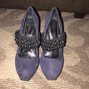 Suede navy blue heels